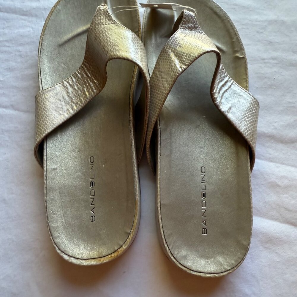 Bandolino Womens Gold Snake Print Thong Sandals Size 9M - Picture 7 of 7